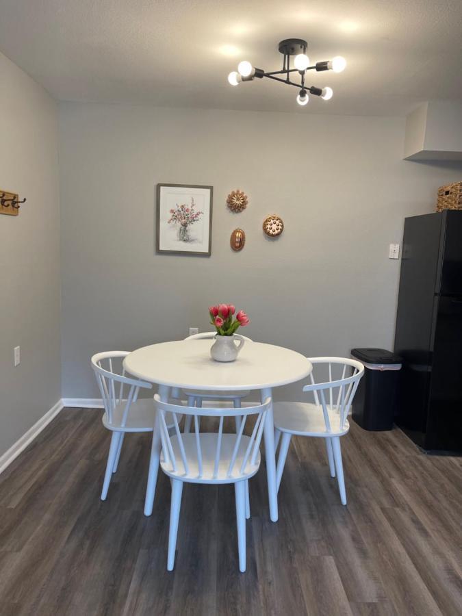 The Deannie Apt #6 - Simple And Homey 2Bd W/ Wifi Hamilton Bagian luar foto