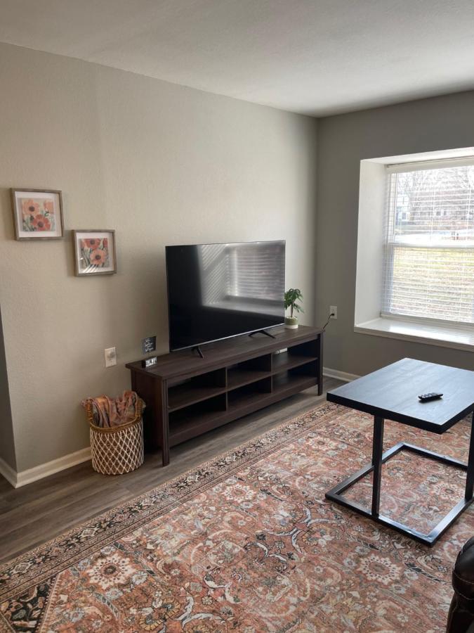 The Deannie Apt #6 - Simple And Homey 2Bd W/ Wifi Hamilton Bagian luar foto