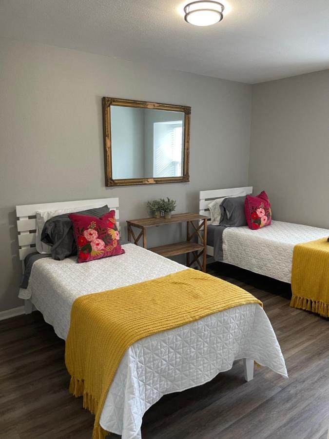 The Deannie Apt #6 - Simple And Homey 2Bd W/ Wifi Hamilton Bagian luar foto